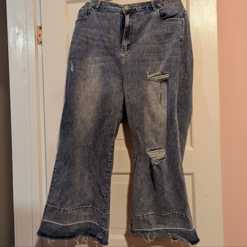 City Chic High waisted cropped flare plus size 18 denim light wash jeans